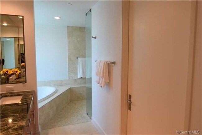 Foto del edificio - Hokua 3 bedroom corner unit