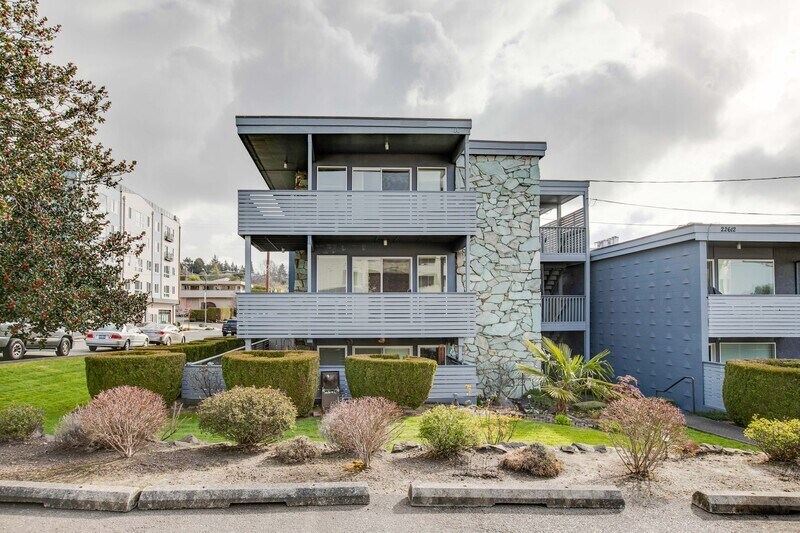 22612 6th Ave S Unit 20, Des Moines, WA 98198 Condo for Rent in Des