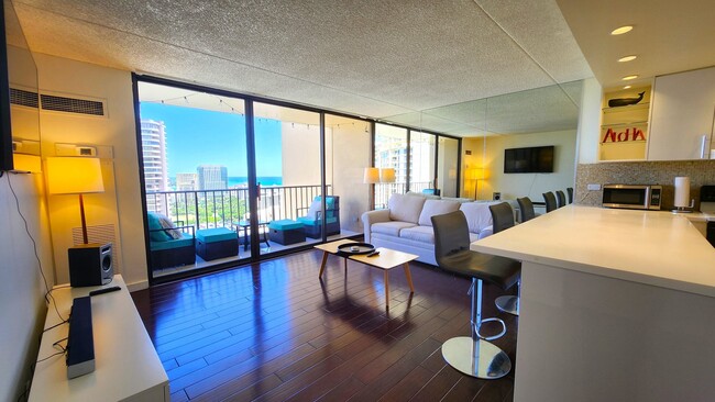 Photo - 411 Hobron Ln (Honolulu, HI) Apartment