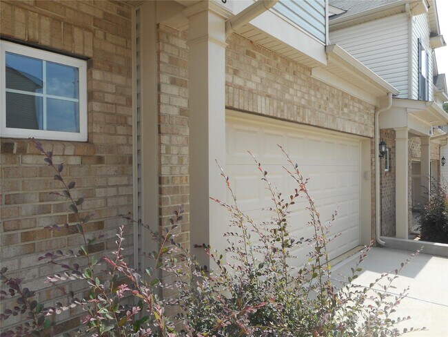 Foto del edificio - 6538 Portland Rose Ln