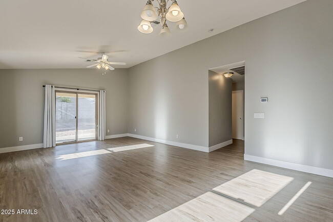 Building Photo - 13930 W Country Gables Dr