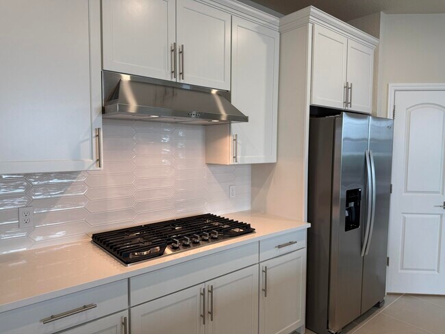 Building Photo - 10250 SW Captiva Dr