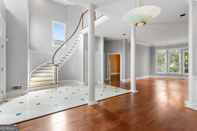 Foto del edificio - 2456 Tyne Terrace SE