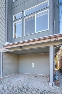 Building Photo - Stunning 3 Bedroom Townhouse in Fremont! A...