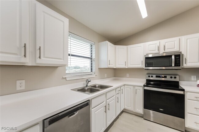 Foto del edificio - 148 Partridge St