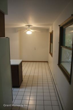Building Photo - 3090 E Farrand Rd