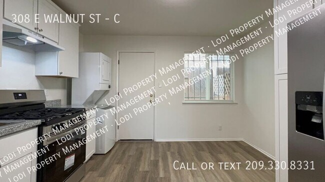 Foto del edificio - 308 E Walnut St