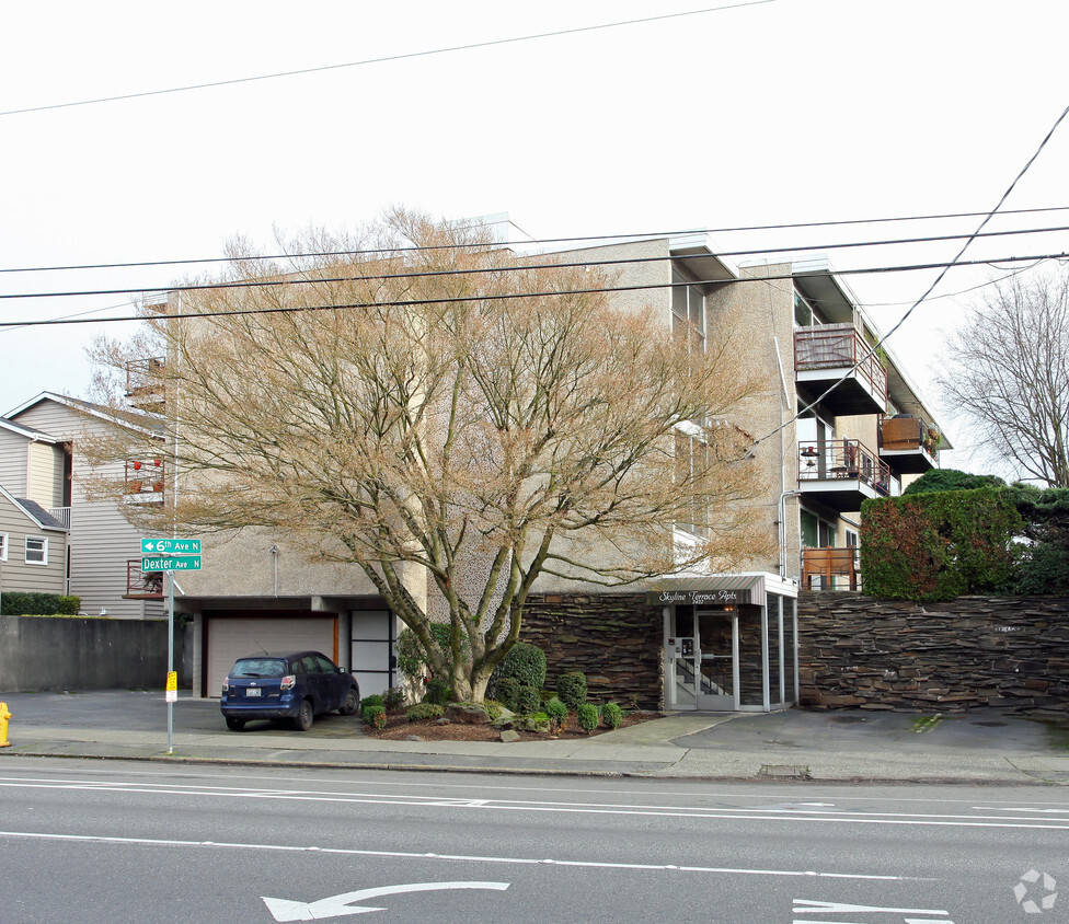 Building Photo - Skyline Terrace