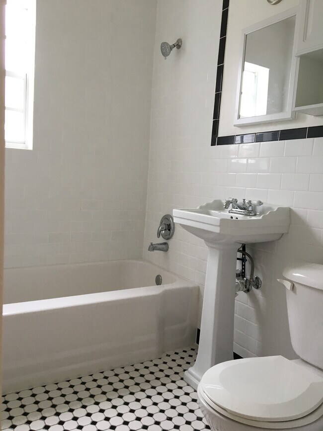 Foto del edificio - 5851 SW 9th Ter