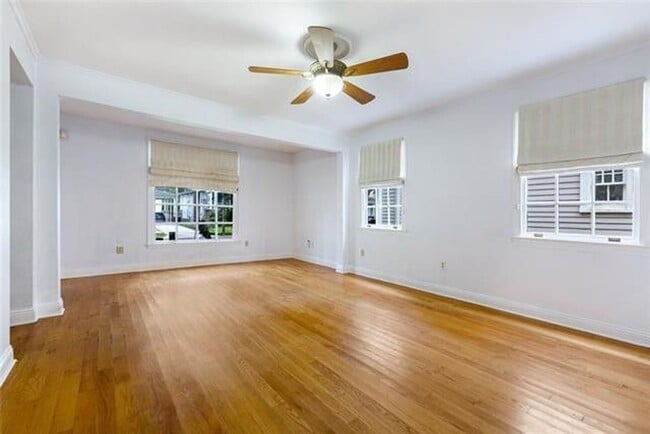 Photo - 4 Bedroom house in University Area !