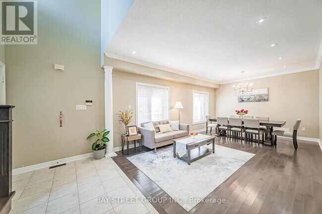 Building Photo - 85 Rushingbrook Dr