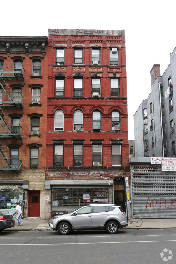 Foto del edificio - 133 E Broadway
