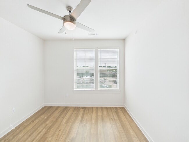 Your Extra Room to Thrive - Yardley Flats Apartments