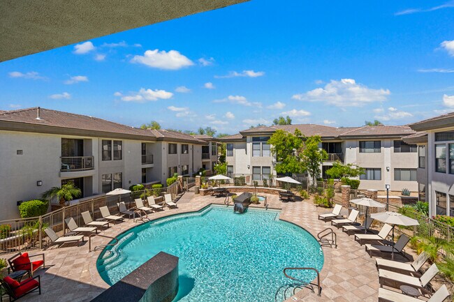 Foto del edificio - 6900 E Princess Dr