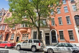 Building Photo - 1919 Spruce St