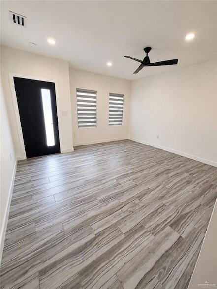 Building Photo - 2802 Stablewood