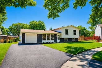 Building Photo - 7777 Ramsgate Cir S