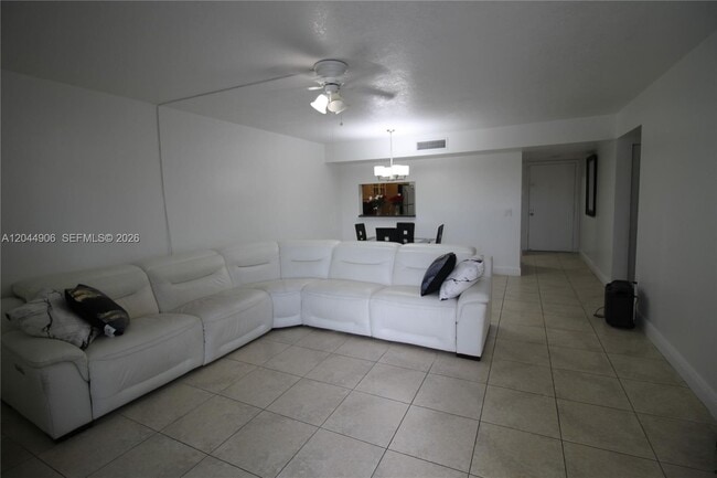 Foto del edificio - 8415 SW 107th Ave