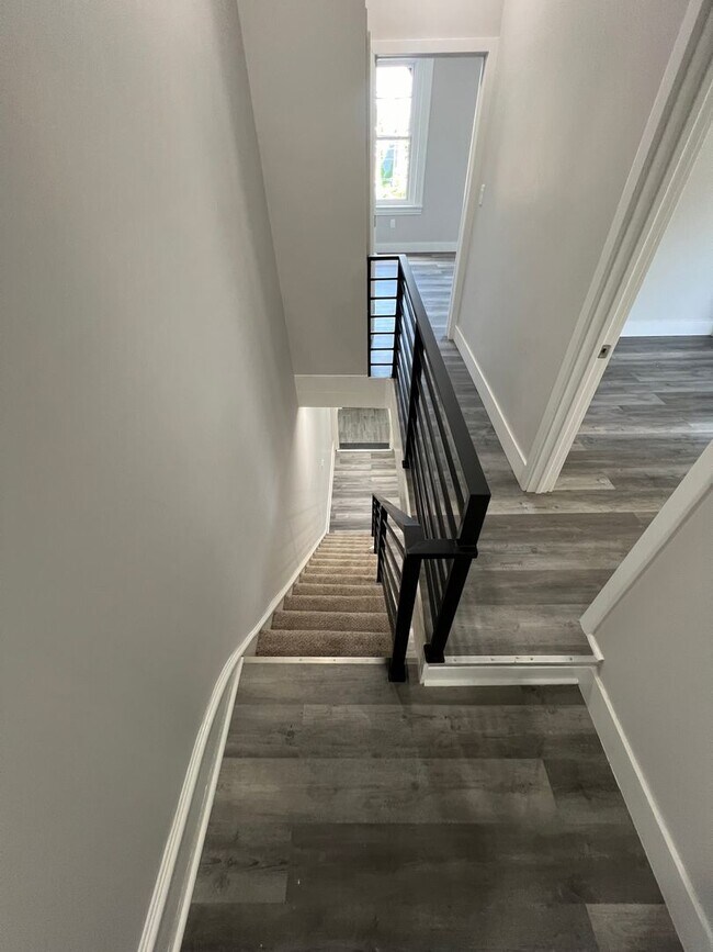 Building Photo - Brand New 5 Bedroom 2 Bath Renovation with...
