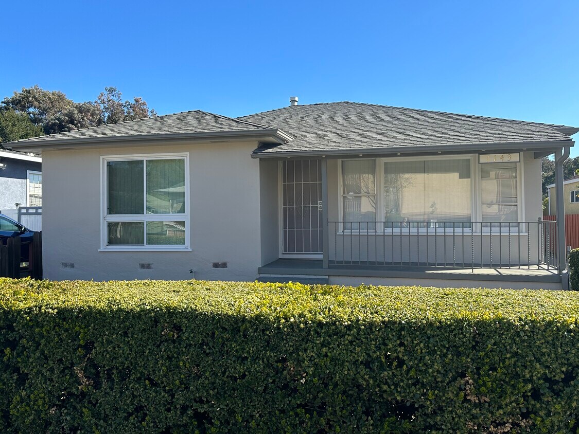Primary Photo - 1143 D St