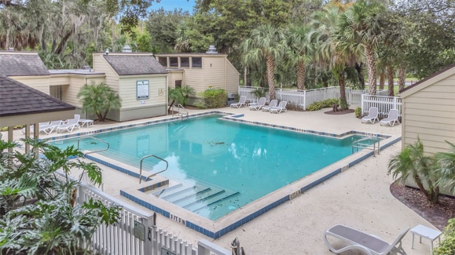 Foto del edificio - 211 Fairway Dr.