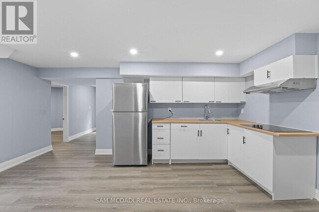 Building Photo - 1527 Chiddingstone Cir