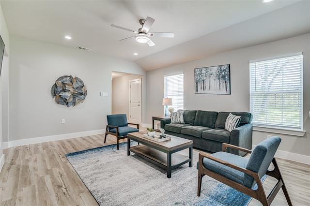 Foto del edificio - 2845 Oakdale St