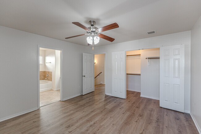 Foto del edificio - 13527 Vista De Oro St