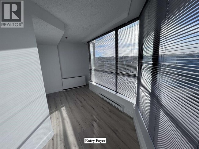 Building Photo - 1470 Pennyfarthing Dr