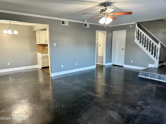 Building Photo - 200 Lodge Dr