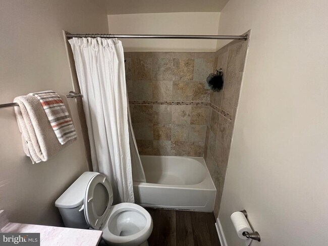 Foto del edificio - 8411 Del Norte Ct