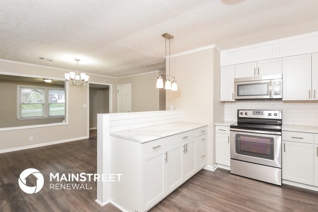 Building Photo - 19 Sioux Rd NE