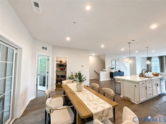 Foto del edificio - 13329 Coalfield Station Ln
