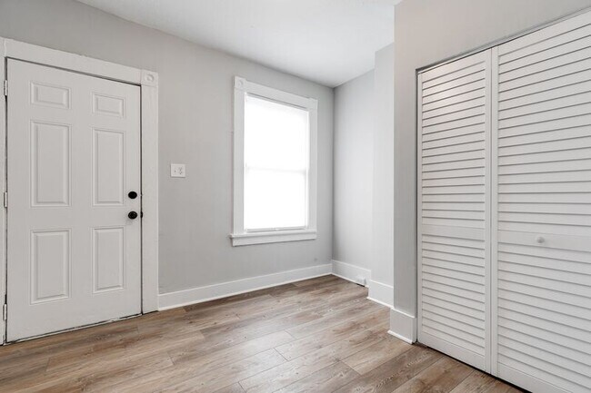 Foto del edificio - 613 N 32nd St