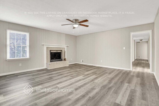 Foto del edificio - 2180 Riverbrook Rd