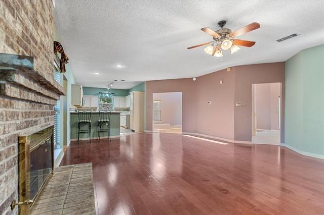 Building Photo - 6752 MacIntosh Dr