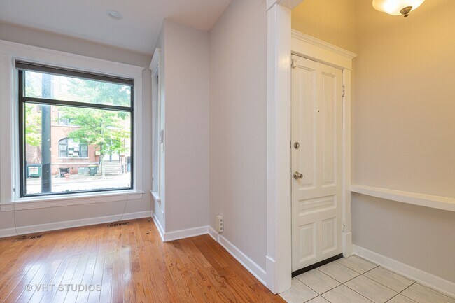 Foto del edificio - 1836 N Halsted St