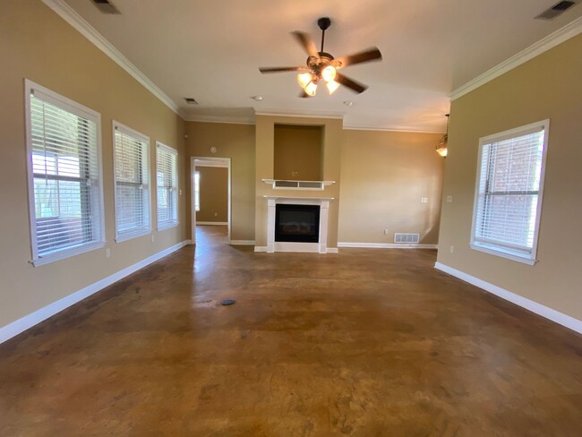 Building Photo - 3 BED 2 BATH MARION RENTAL HOME EASY COMMU...