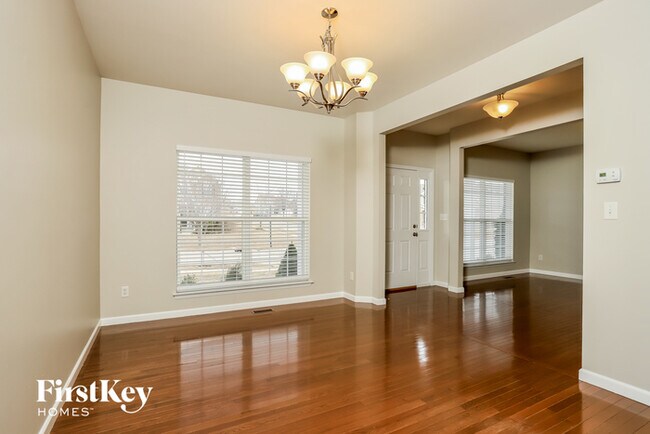 Foto del edificio - 700 Victorywynd Ct