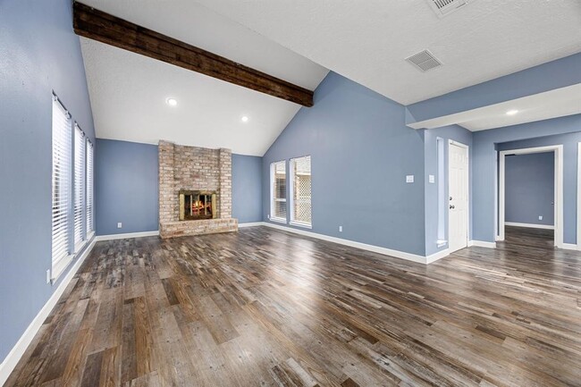 Building Photo - 12805 Westpark Dr