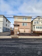 Building Photo - 937 Grove St