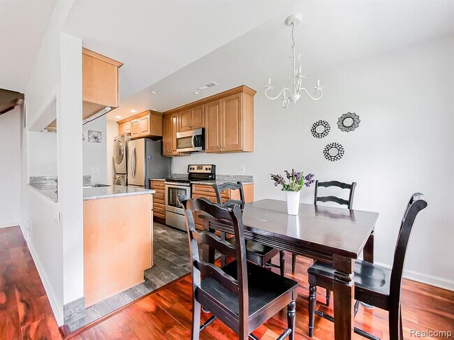 Foto del edificio - 3115 Sunnyside Ct