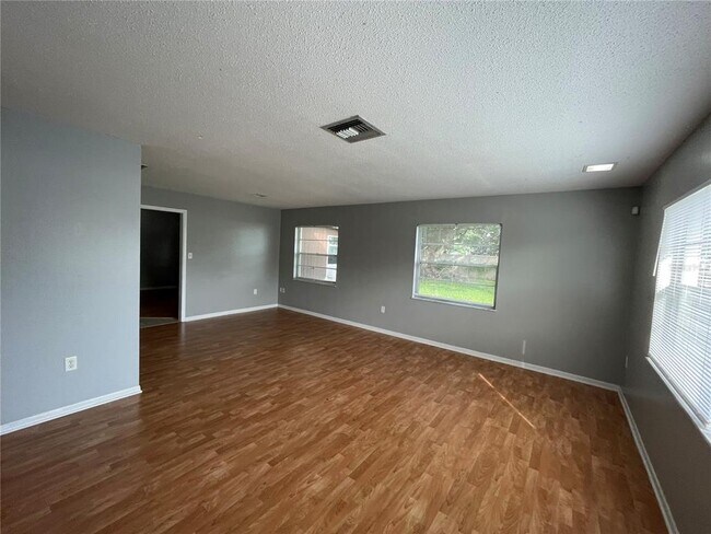 Building Photo - 5771 Kislin Pl