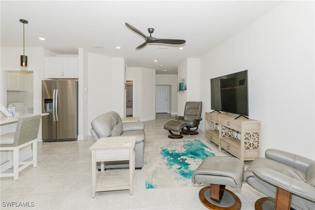 Foto del edificio - 5697 Mayflower Way