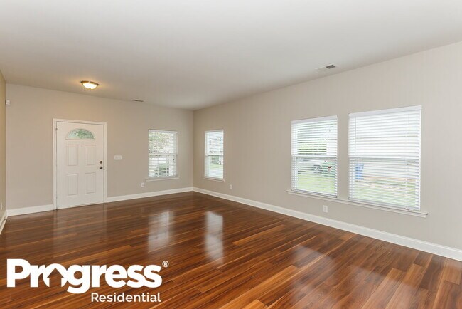 Building Photo - 4385 Stone Mountain Dr
