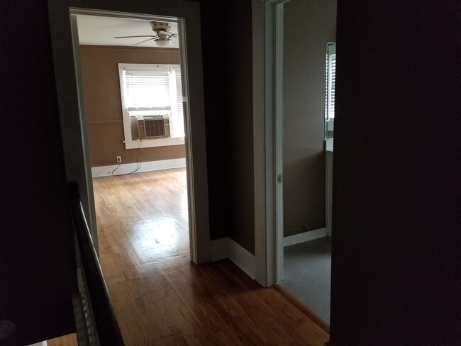 Vestíbulo - 410 Duncan St