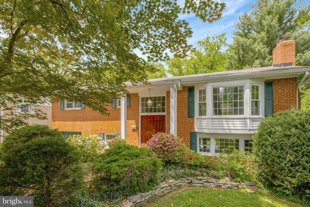 Foto principal - 6720 Weaver Ave