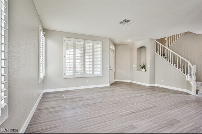 Building Photo - 3000 Scenic Valley Way
