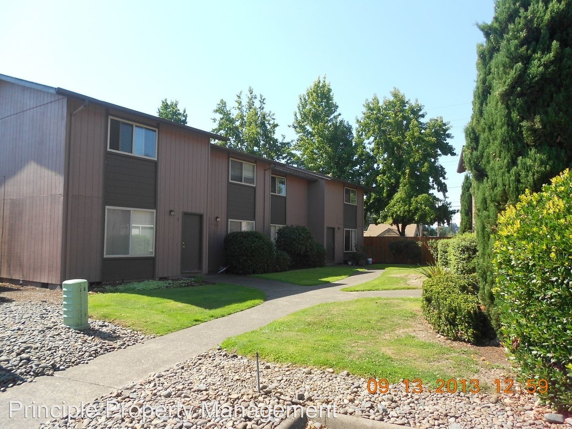 Primary Photo - 100 SE Viewmont Ave