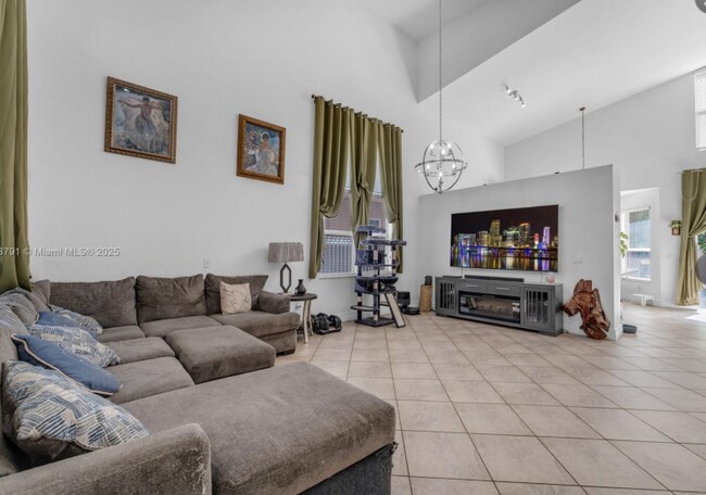 Foto del edificio - 1755 NE 37th Ave